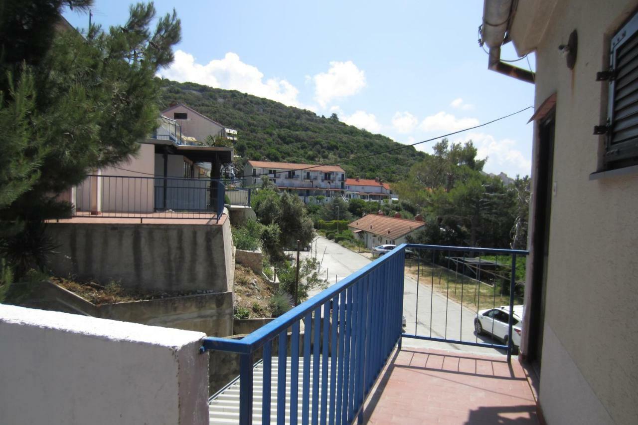 Apartman Valinor Miholascica Exterior photo
